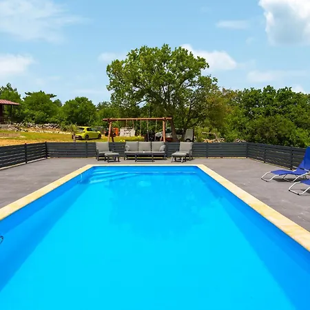 Amazing In With House Sea View