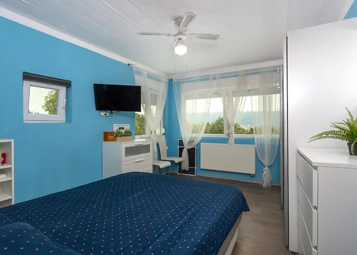 2 Bedroom Awesome In *