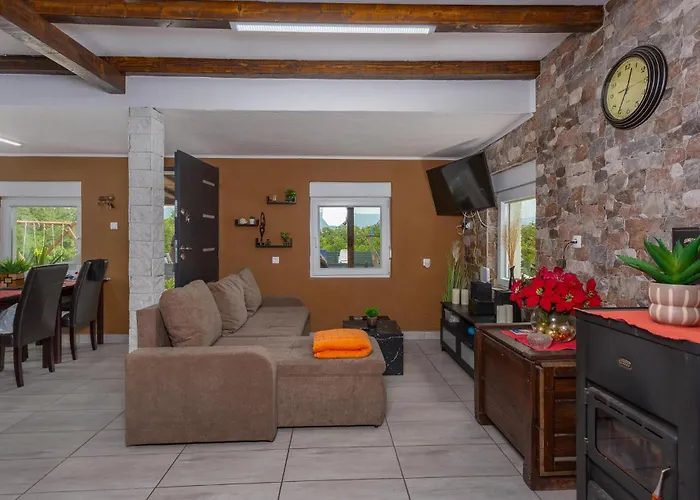 2 Bedroom Awesome In Ferienhaus *