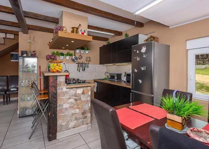 2 Bedroom Awesome In * Polje (Krk)