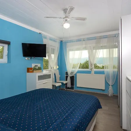 Amazing In With House Sea View *