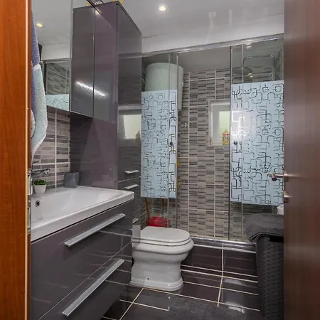 Amazing In With House Sea View