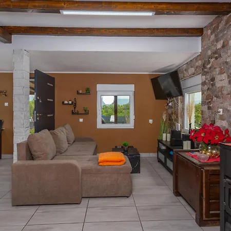 2 Bedroom Awesome In Dom wakacyjny *