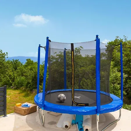 Dom wakacyjny 2 Bedroom Awesome In