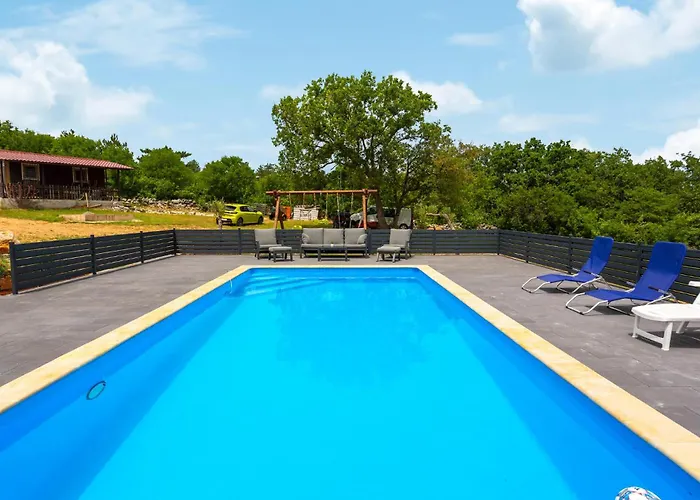 2 Bedroom Awesome In